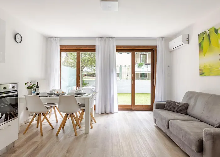Holiday Residence With Private Garden